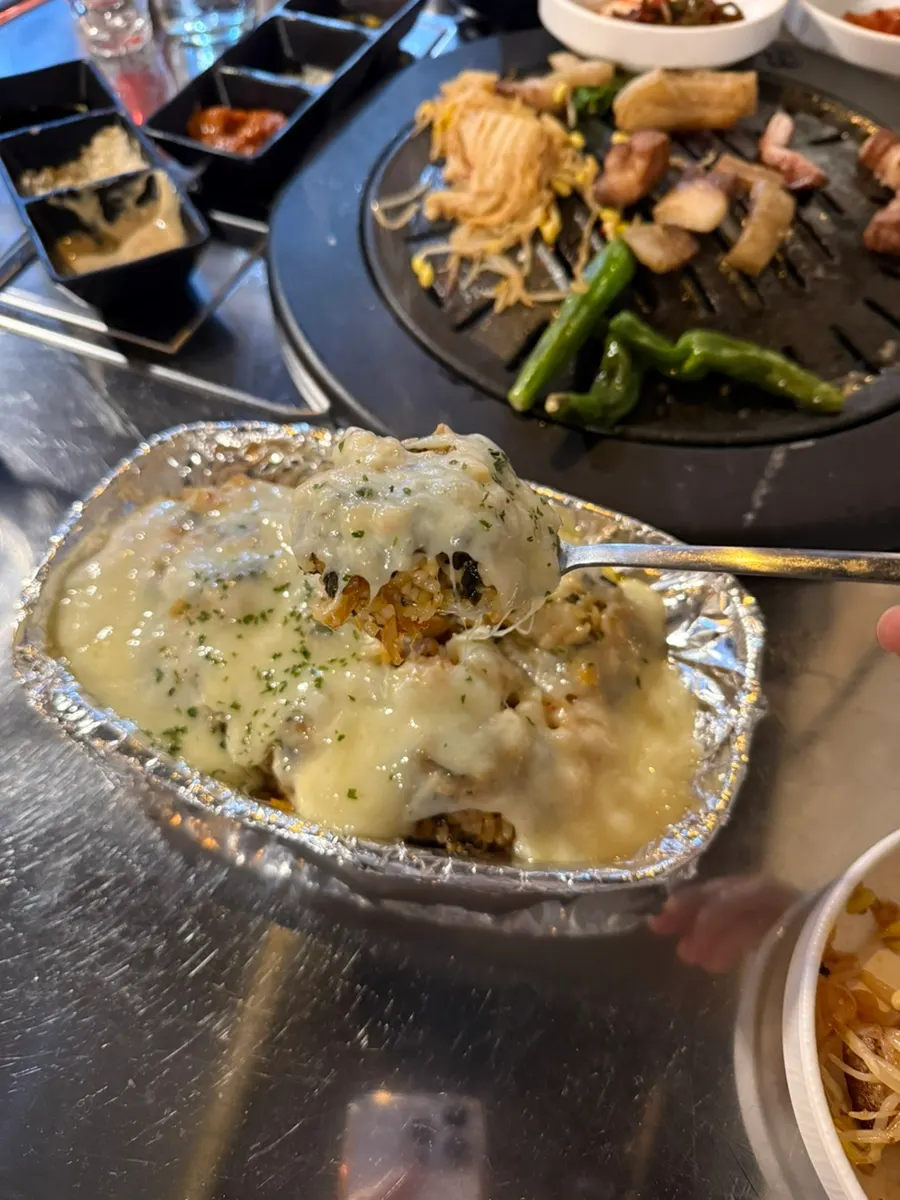 저녁 시간 한판집 창원가음점 매장 모습