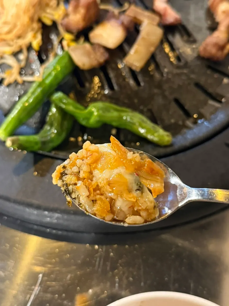 식사를 마친 한판집 테이블