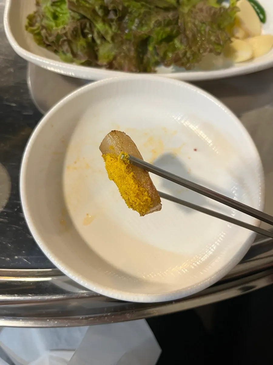 명이나물과 목살 조합