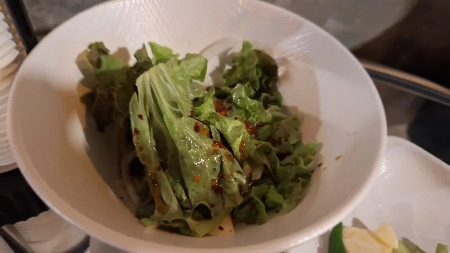 Pickled wild garlic leaves and shredded radish side dishes