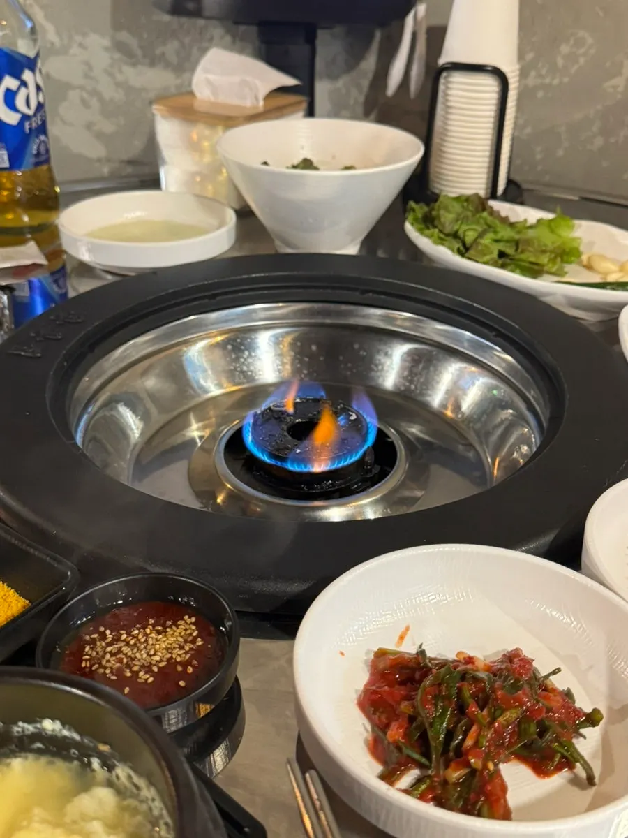 고기를 굽는 과정