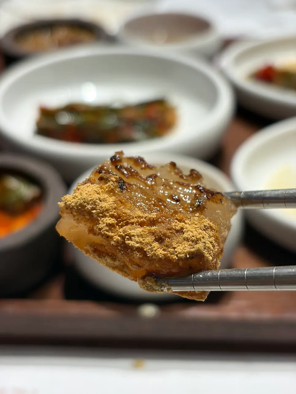 인절미 콩가루에 찍어 먹는 한방껍데기