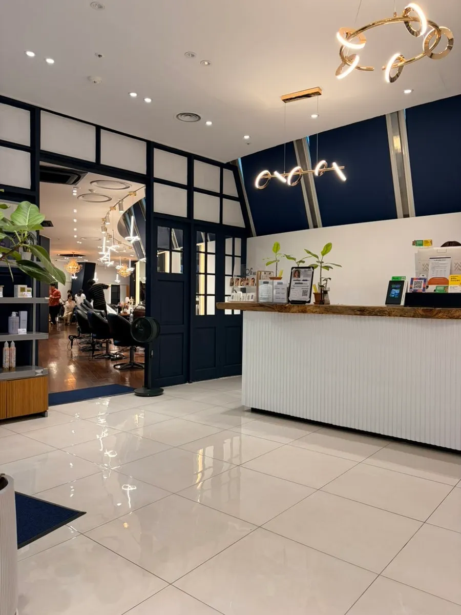 Interior space at VOG HAIR Changwon City Seven Branch