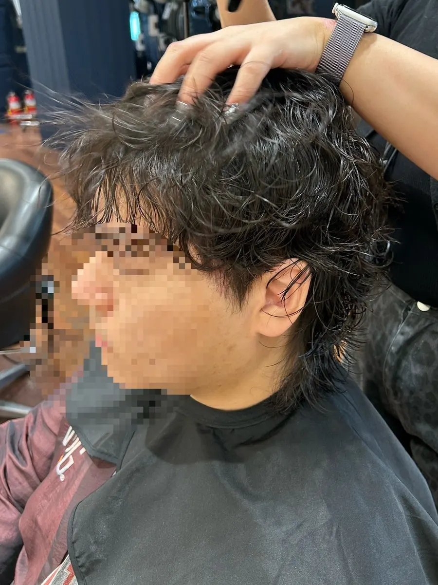 완성된 남자 히피펌 스타일