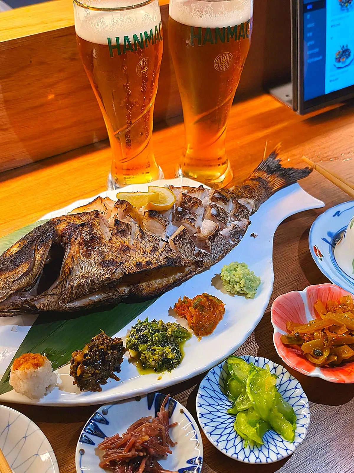 Charcoal-grilled flower sea bream