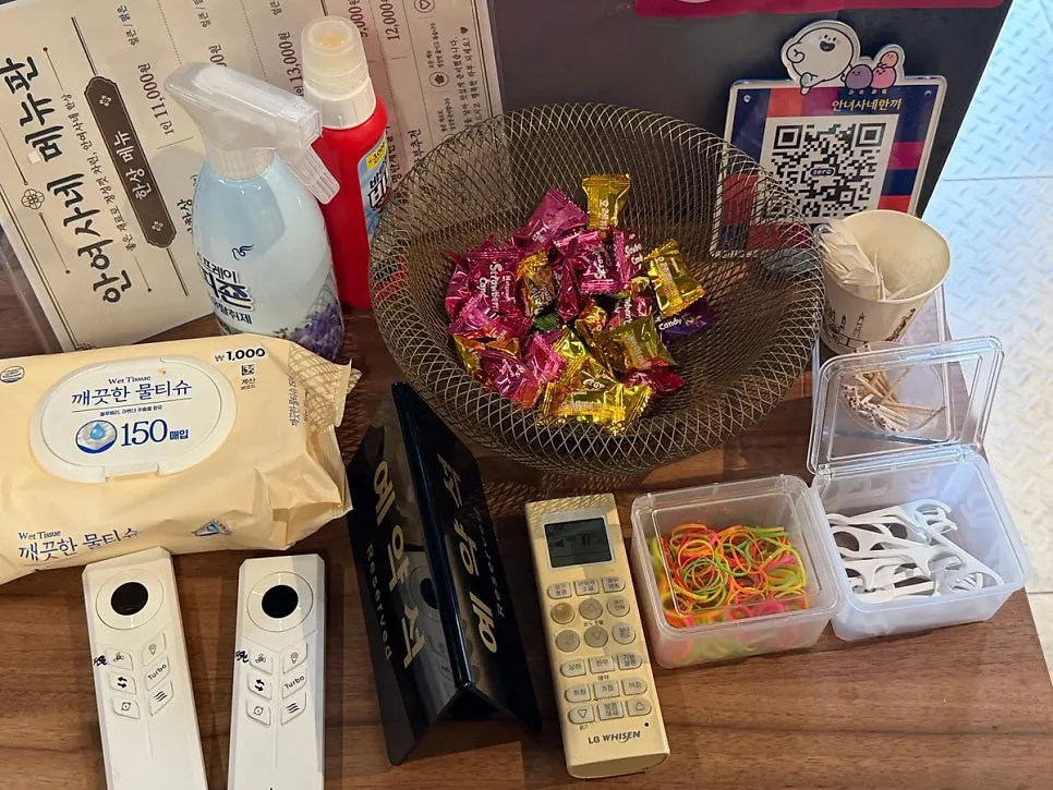 Counter with after-meal candies and hygiene items