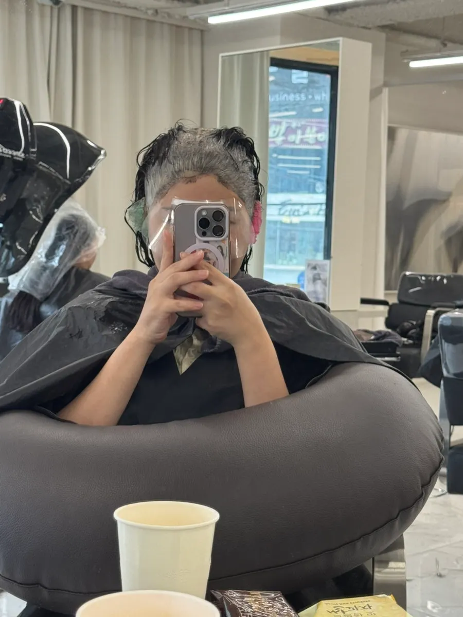 Waiting during the root color processing