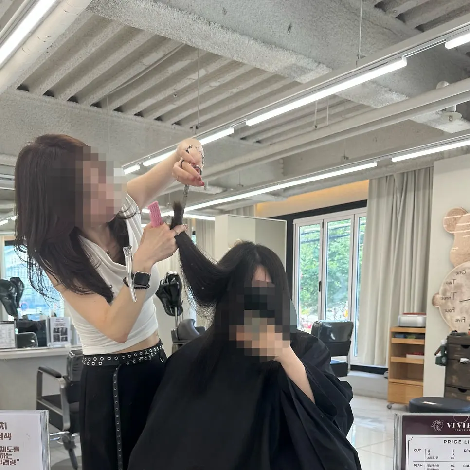 Frizzy long hair the day before the service