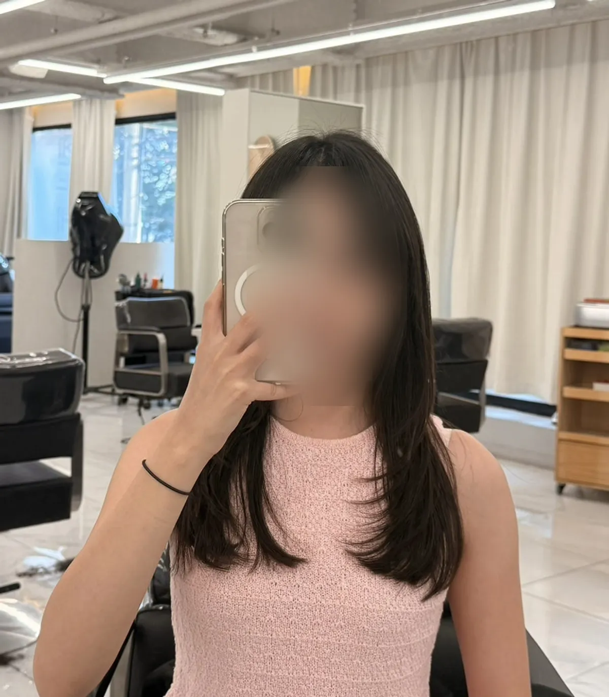 Hair with a C-curl at the bottom and balanced overall shape