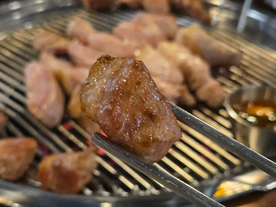 육즙이 가득한 숙성 목살