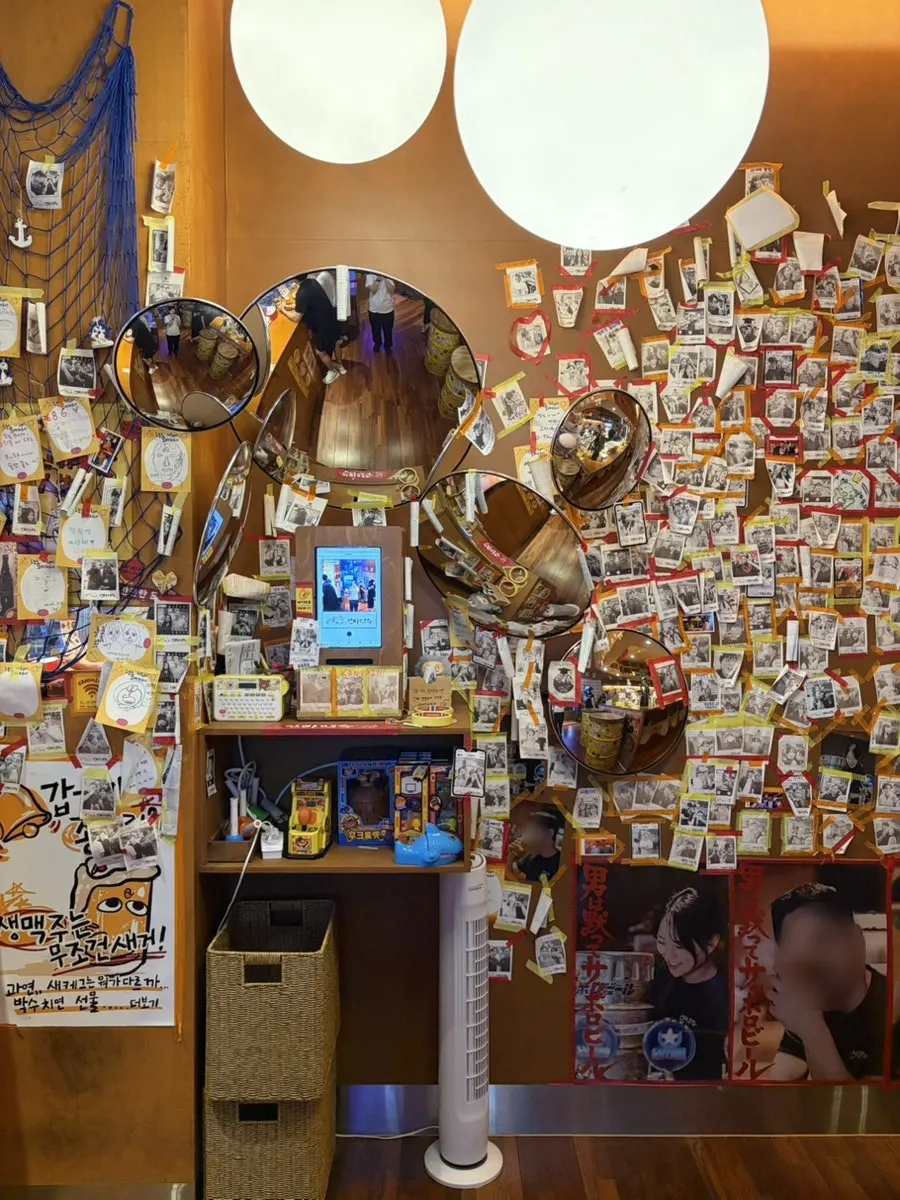 Store signage inside Ganppa Maekju
