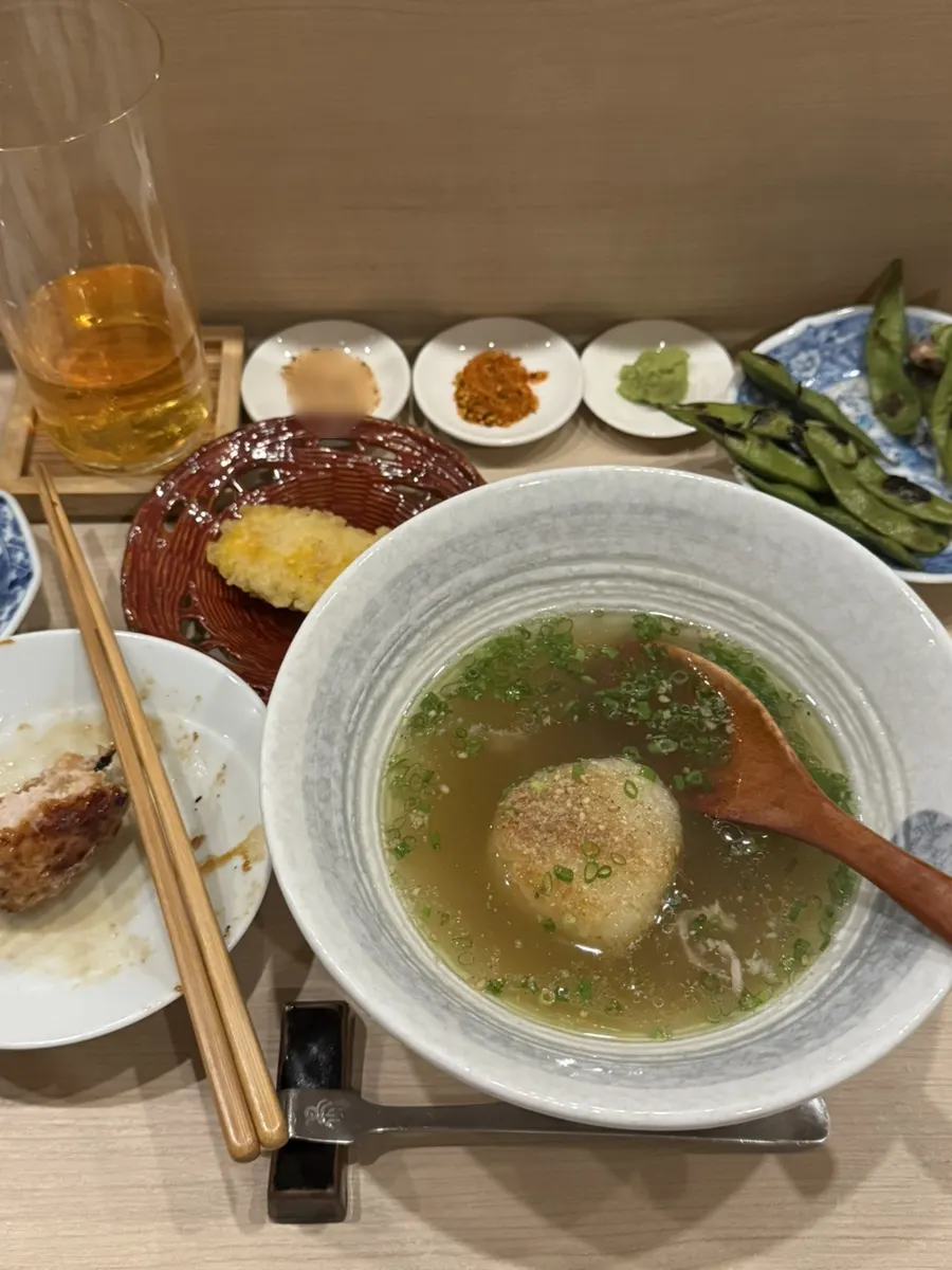 구운 주먹밥을 넣은 닭육수 국물요리
