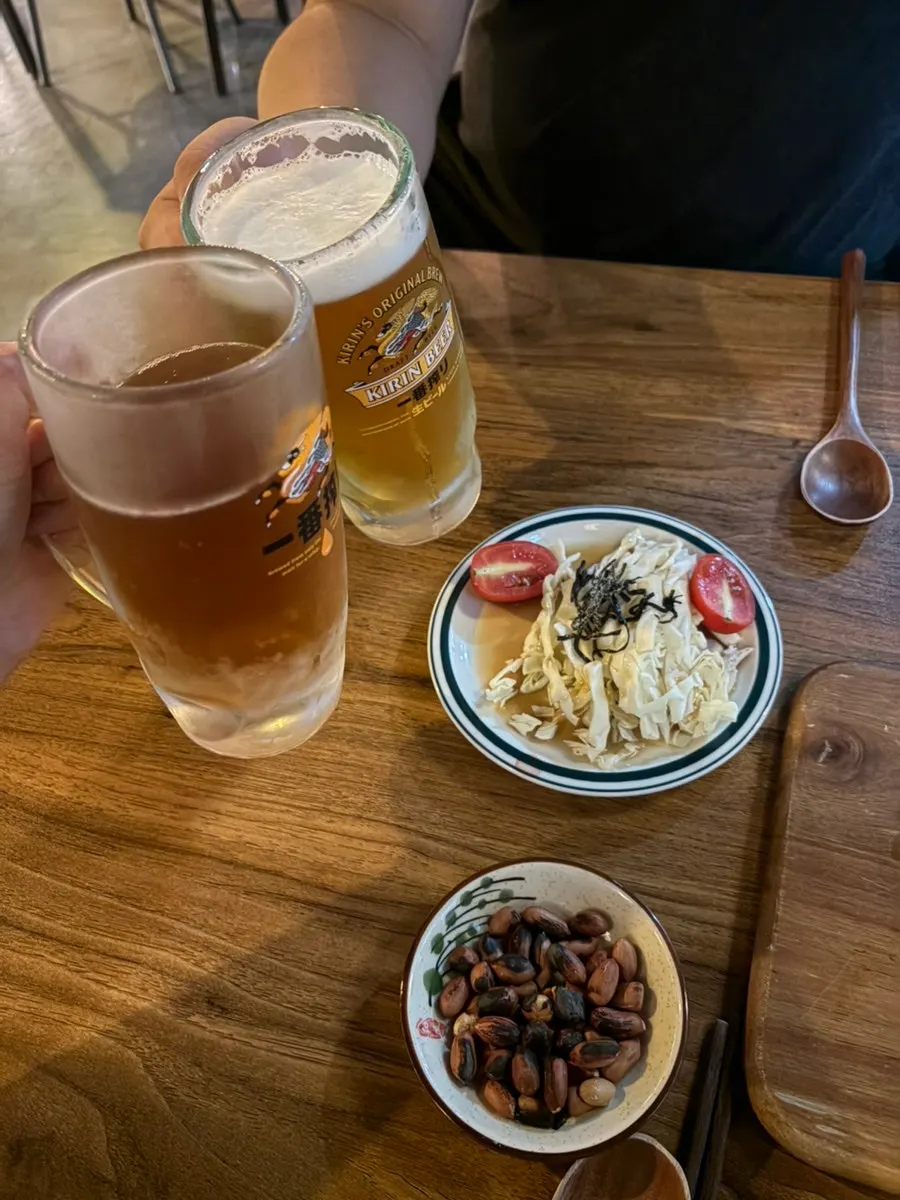 먼저 나온 시원한 맥주