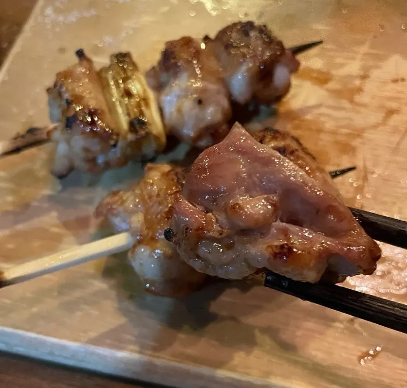 도톰하게 구워진 염통 꼬치