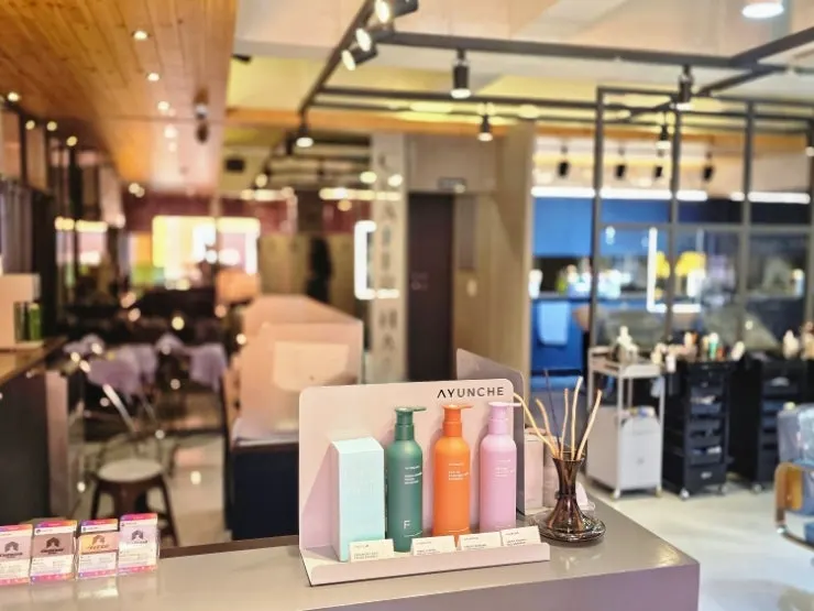 Store counter and product display