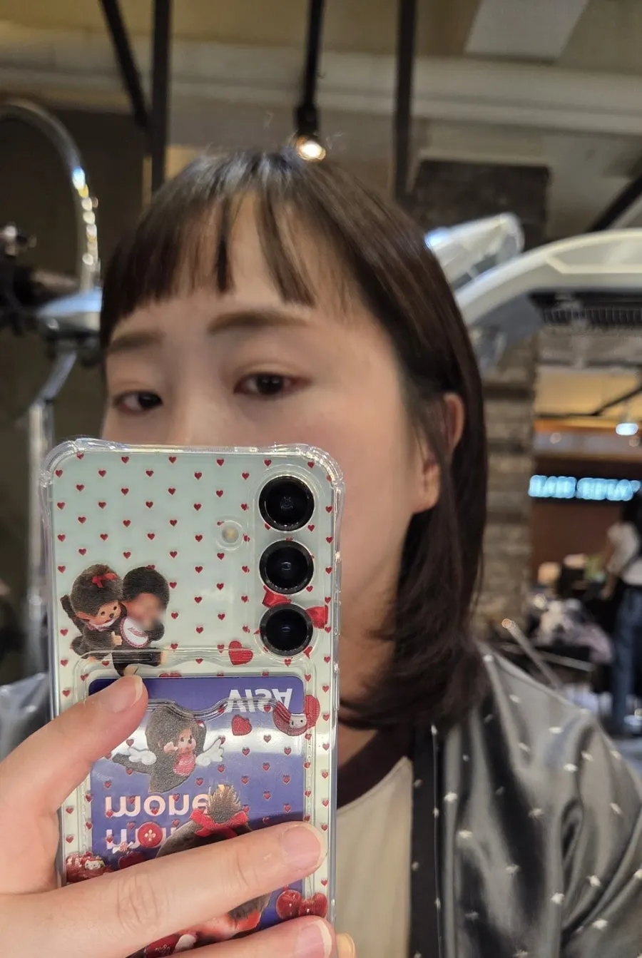 귀에 머리를 넘긴 레이어드컷 애프터