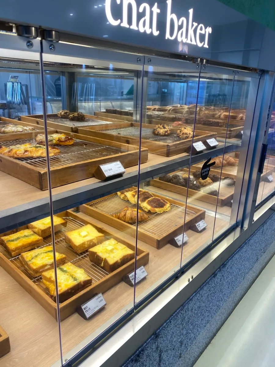 Various kinds of salt bread on display