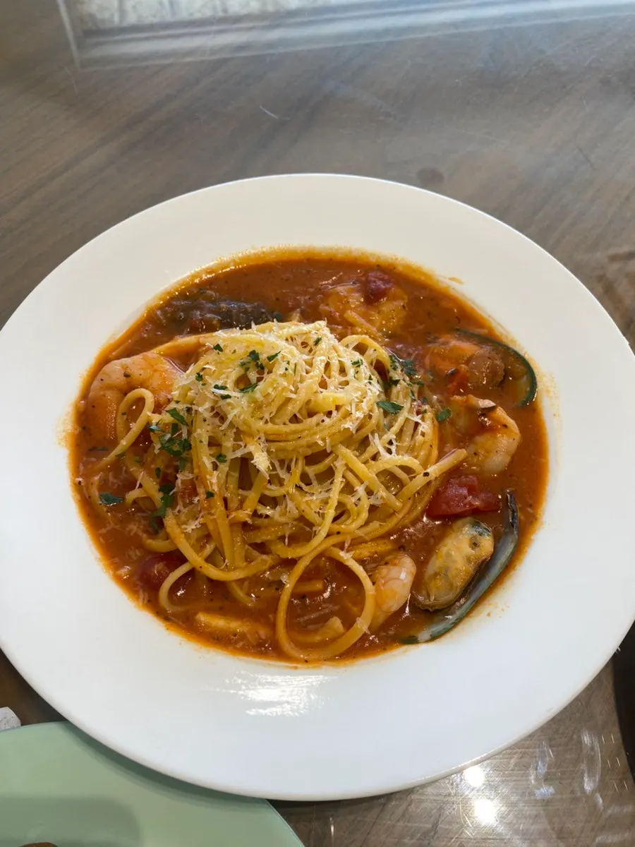 Spicy tomato seafood pacchetti pasta