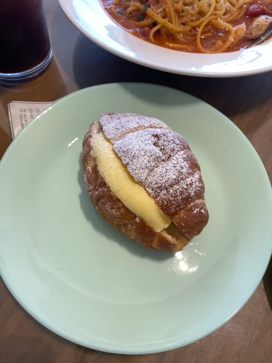 Ham cheese croissant and condensed milk cream salt bread