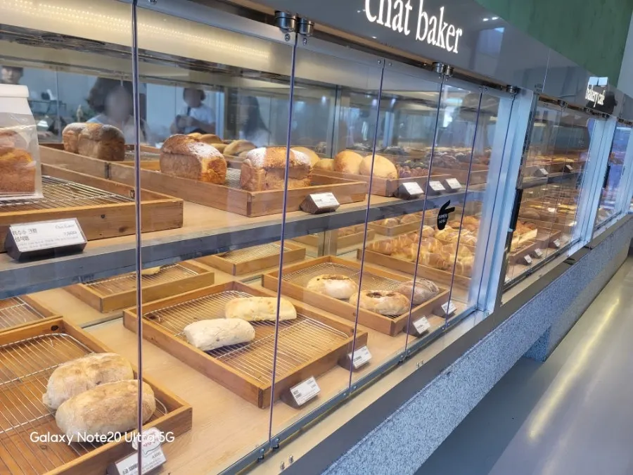 Bread in Chat Baker's bakery display case