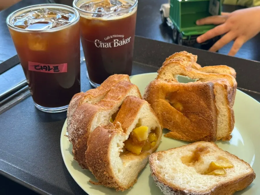 Princess chestnut bread with two iced americanos
