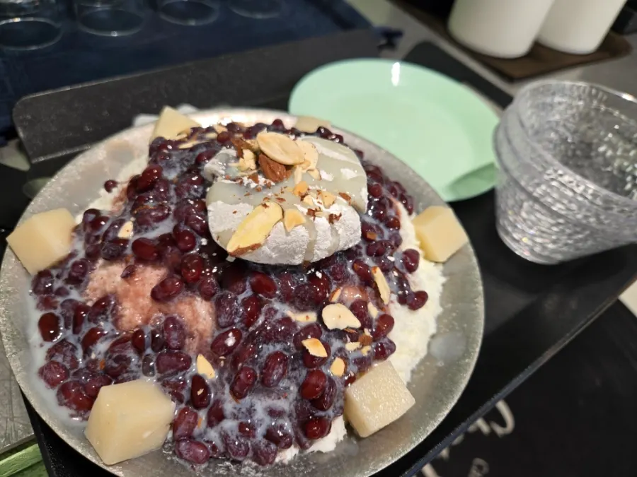 챗베이커 눈꽃팥빙수