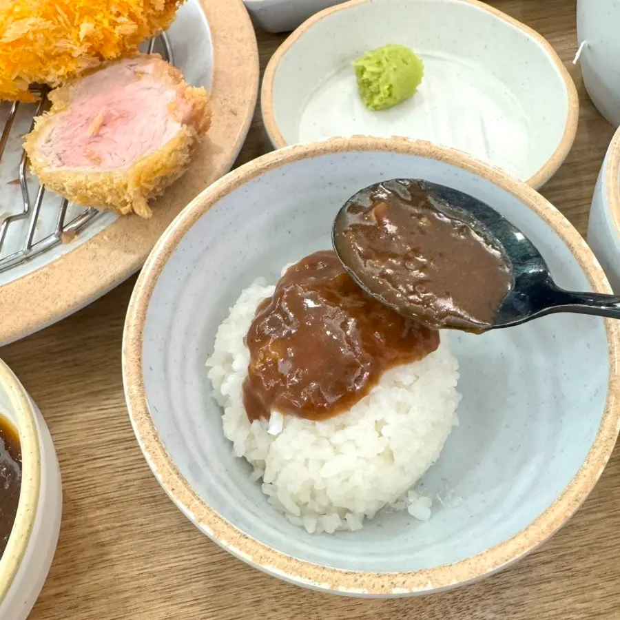 Rice mixed with curry sauce