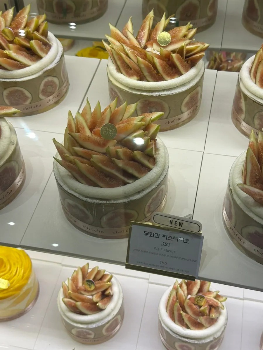 Tiga pilihan kek utuh Chef Cho yang sukar dipilih
