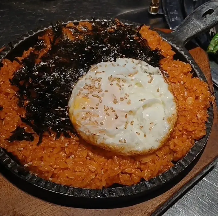 삼겹살과 함께 굽는 김치