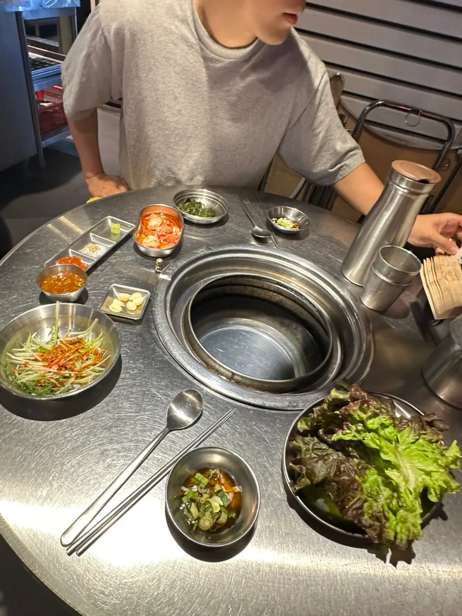 삼목집 철산본점 반찬과 곁들임 구성