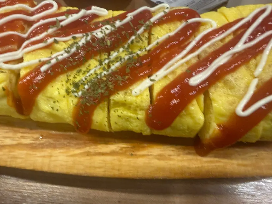 Order of udon noodles and rolled omelet