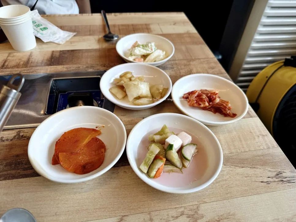 Clean interior of the dakdoritang restaurant