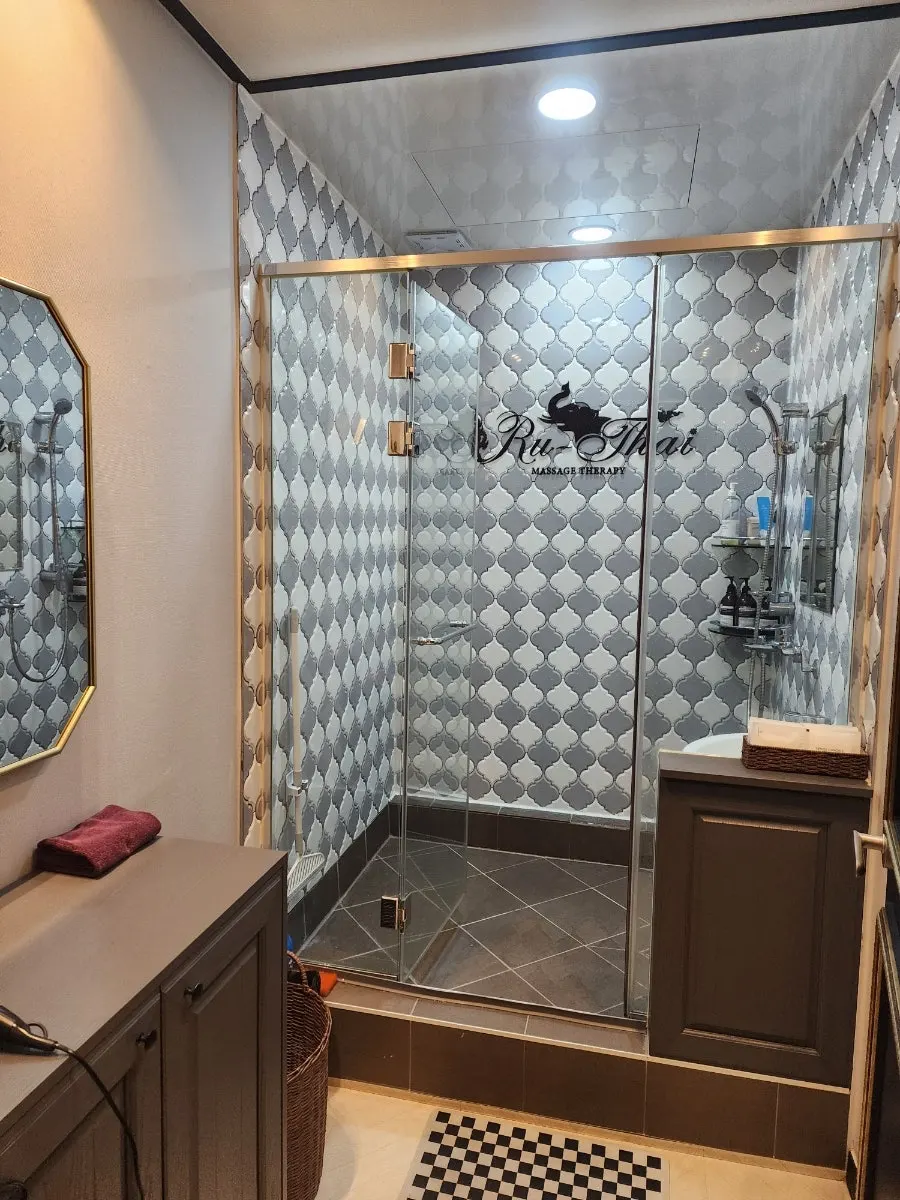 Separate private showers for men and women