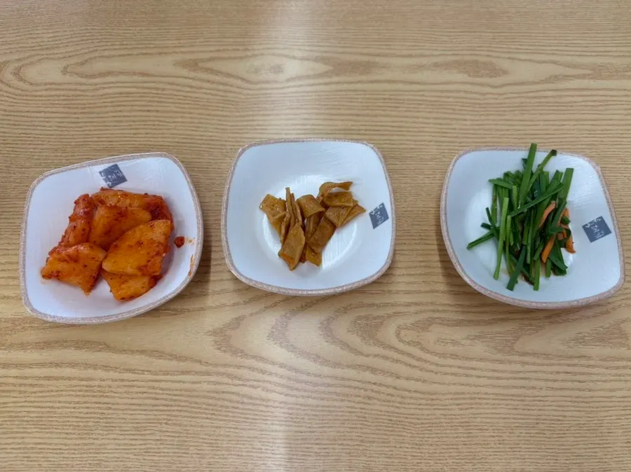 點的雞肉湯飯、雪濃湯與餃子
