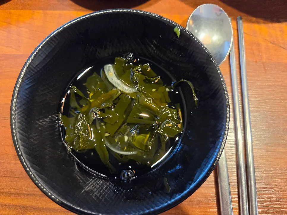 콩나물과 무생채, 비벼 먹을 채소 반찬