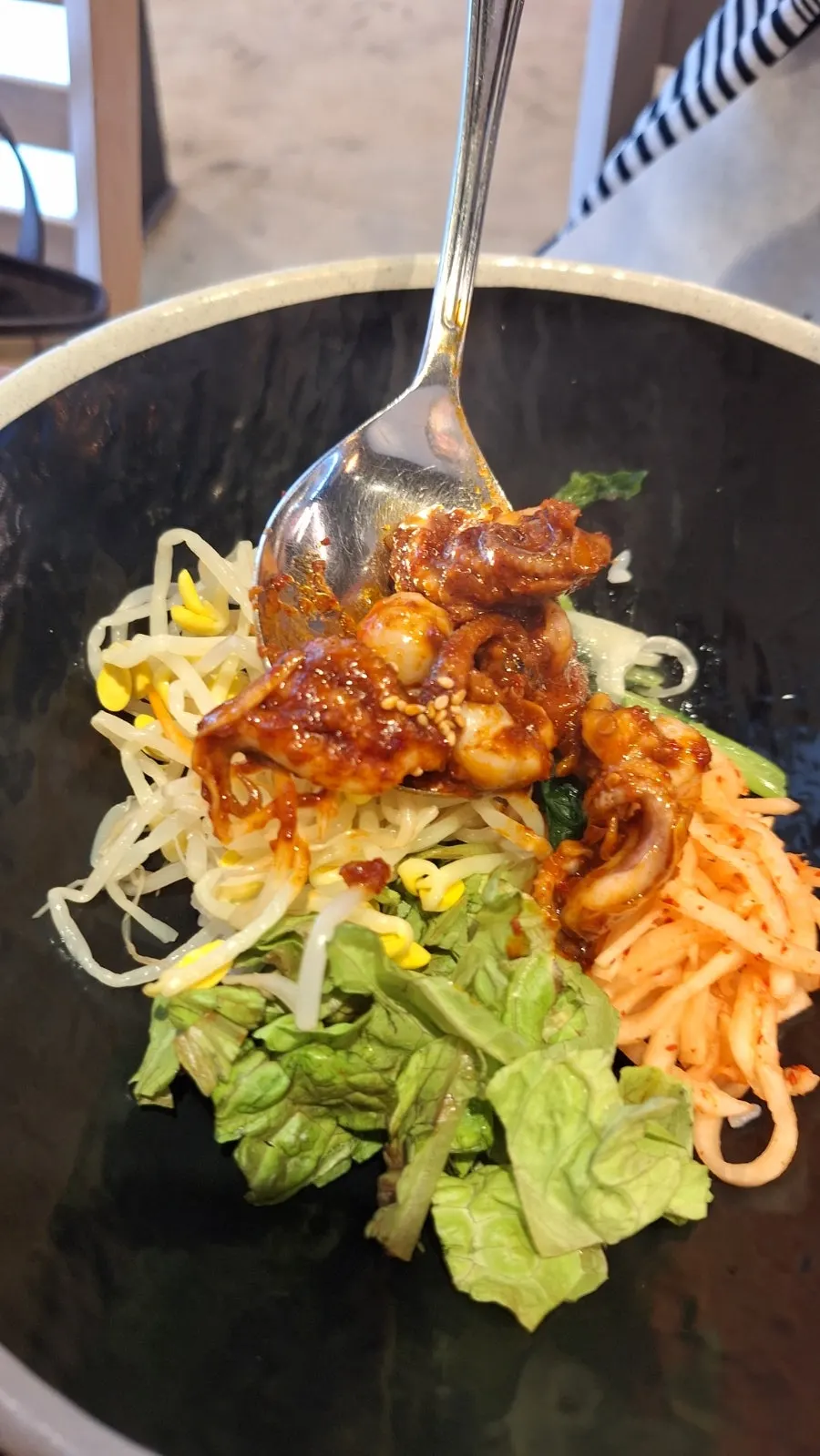나물과 쭈꾸미 비빔밥