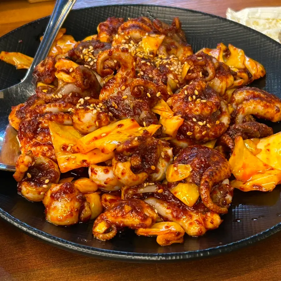 순한맛으로 나온 쭈꾸미볶음 2인분