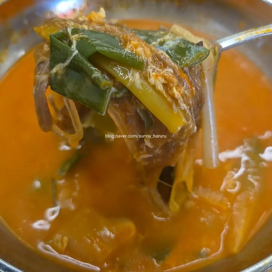 Old-style traditional yukgaejang loaded with glass noodles