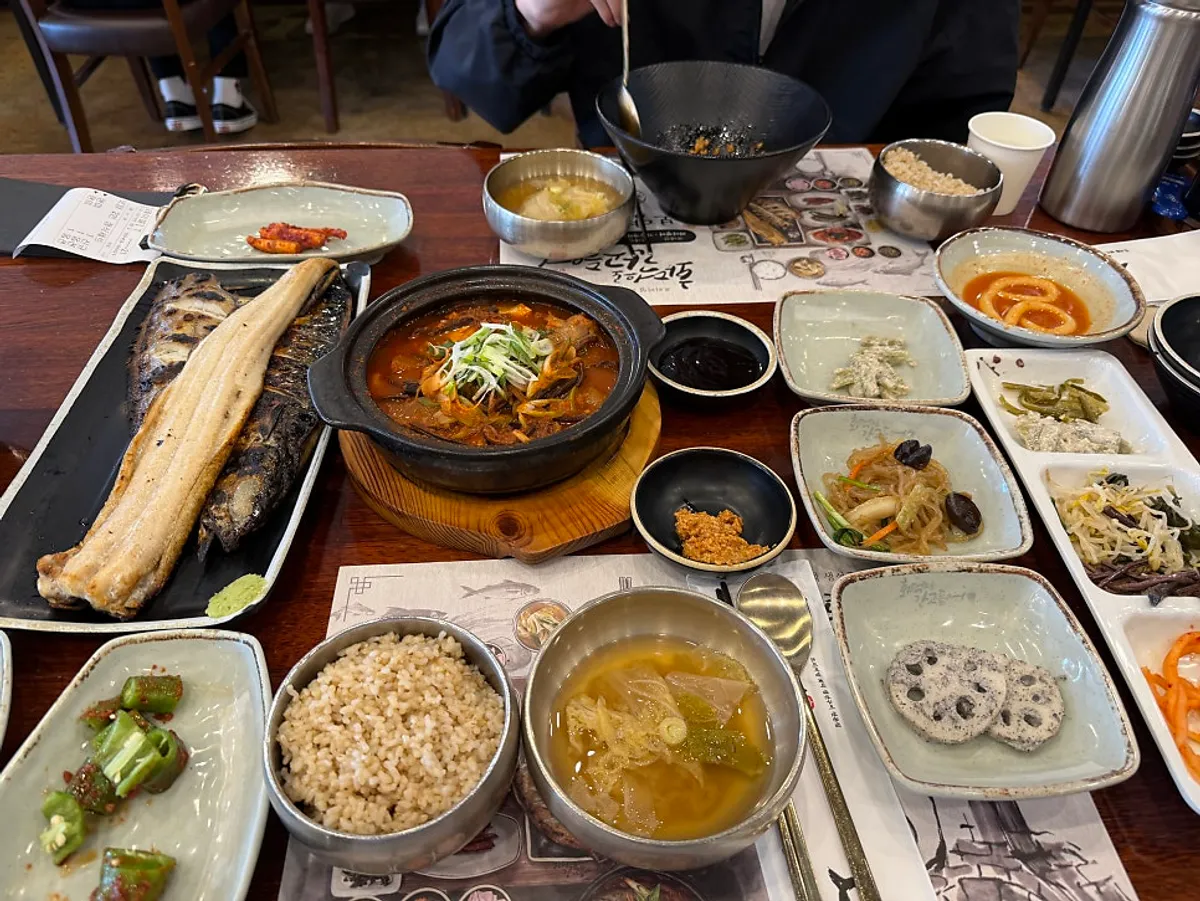 Bibimbap made with self-bar ingredients