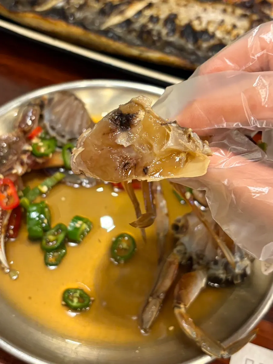Jeju yellow crab packed with meat