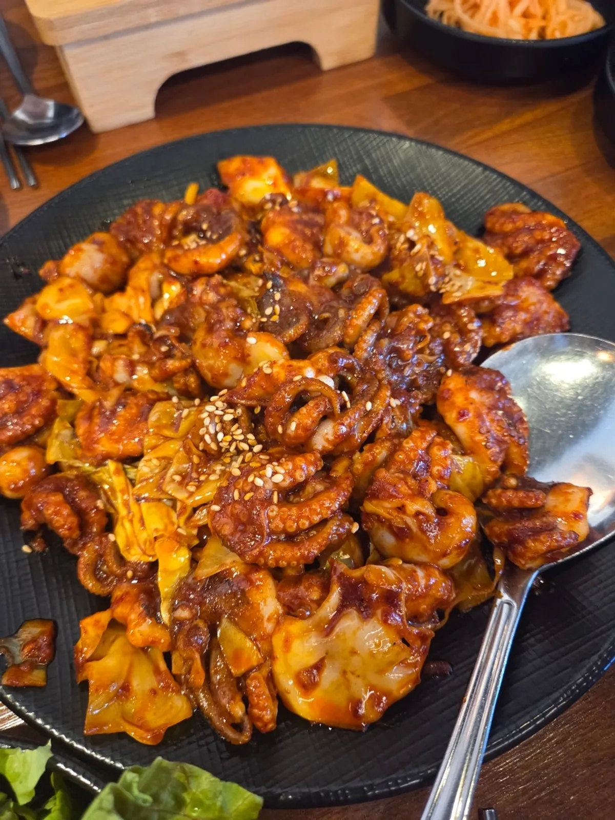 Char-grilled spicy jjukkumi stir-fry