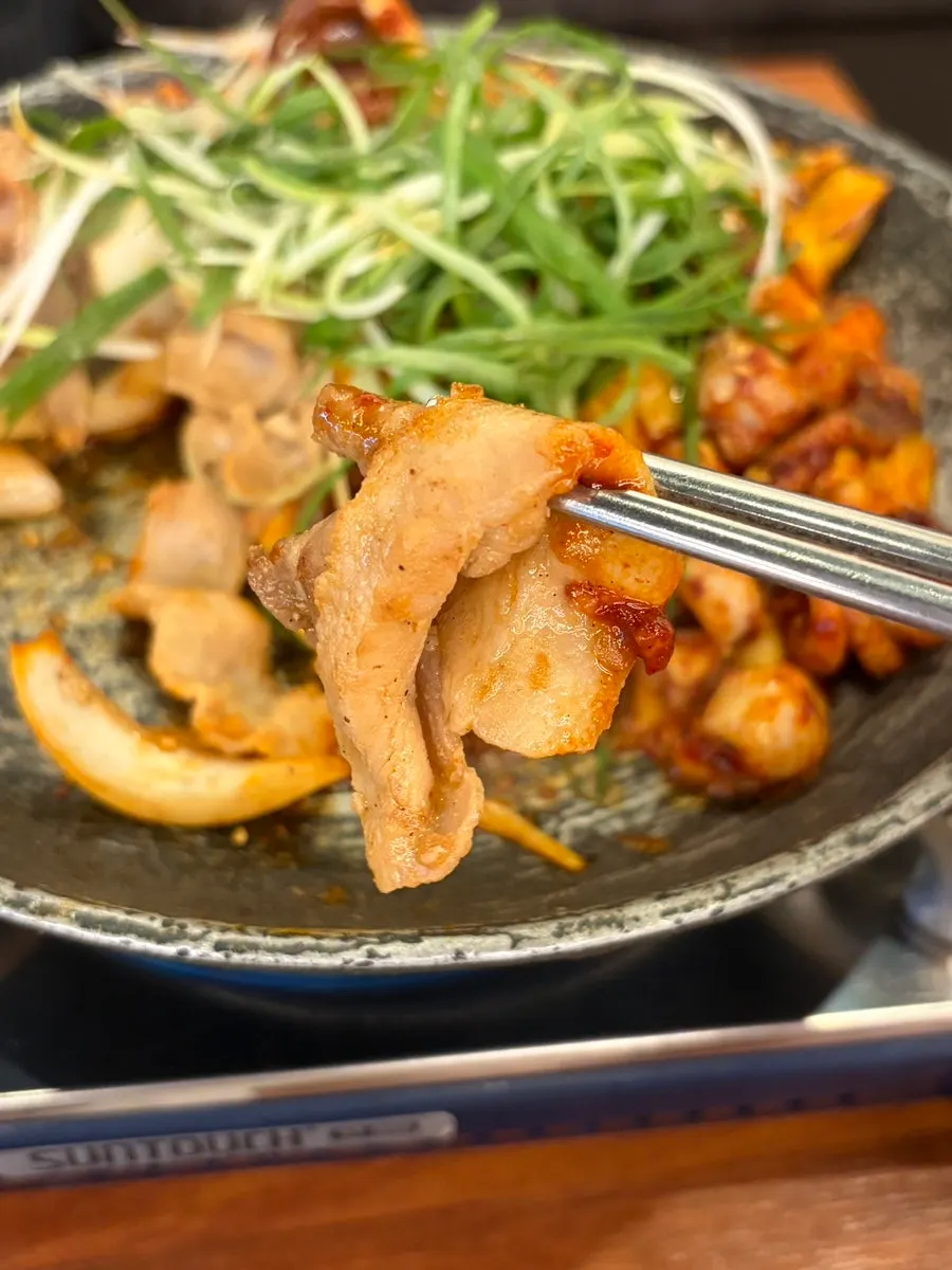 A portion of the mixed jjukkumi samgyeopsal served out