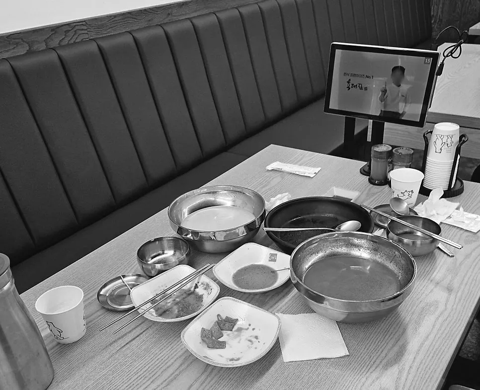 Plate of juicy dumplings at Yukdaejang Cheonan Baekseok Branch