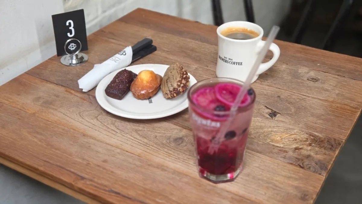 The ordered drinks and baked goods spread