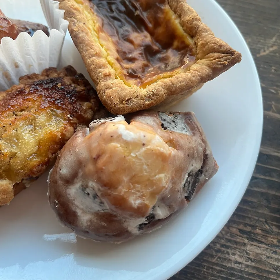 Salted choco chip madeleine