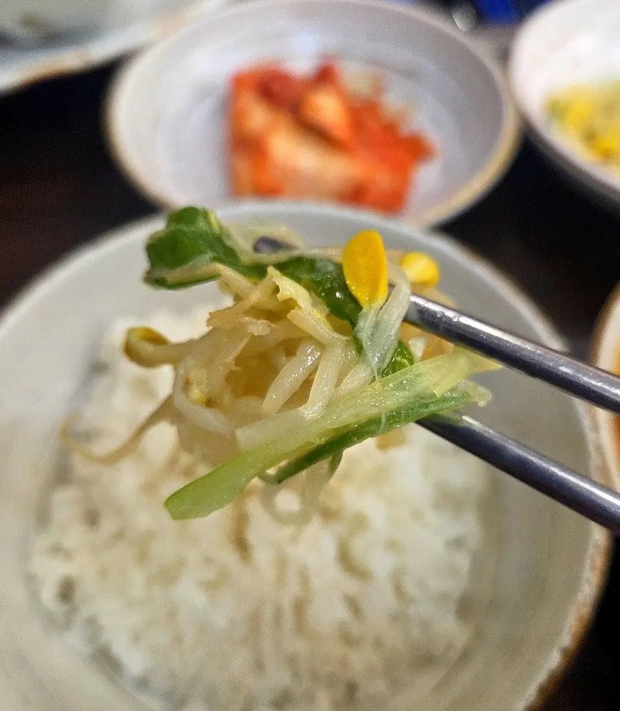 송탄부대찌개 식사 모습