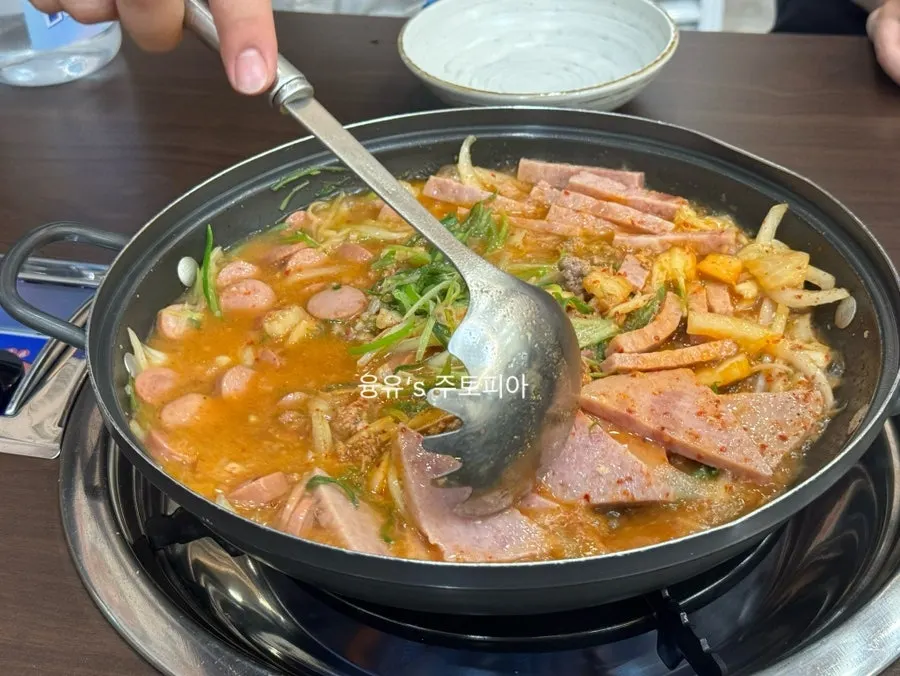 Budae-jjigae with plenty of ham