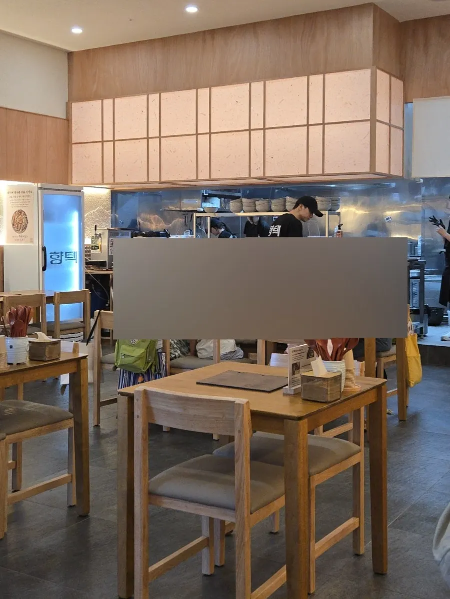 Neat and comfortable Korean restaurant interior