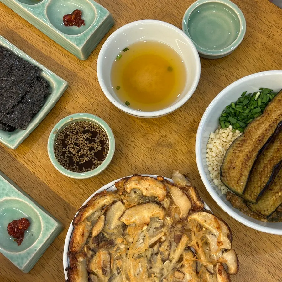 Moist grilled eggplant with gangdoenjang at Hyangtaek