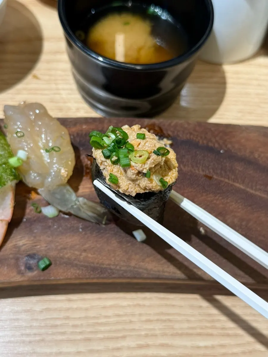 Scallop sushi with no fishy smell